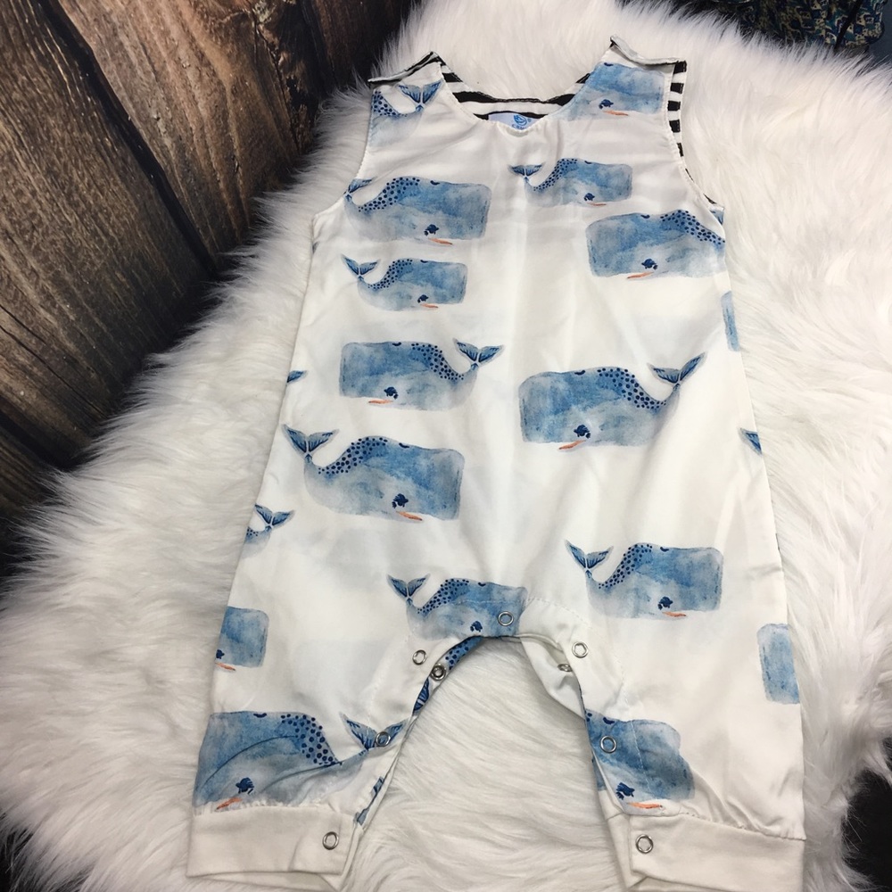 Boys lot of 2 items PJ’s & Overalls size 12 months - Picture 4 of 5